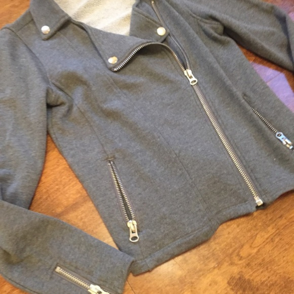 sold - Picture 3 of 4